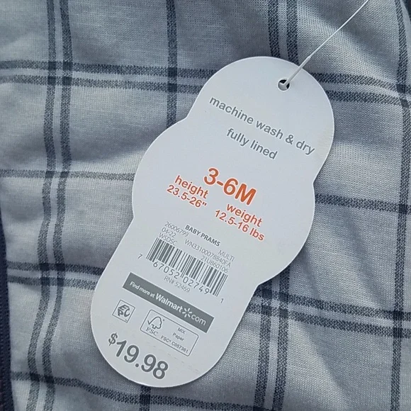 *BRAND NEW!!* 3-6mo SnowSuit - Picture 3 of 3